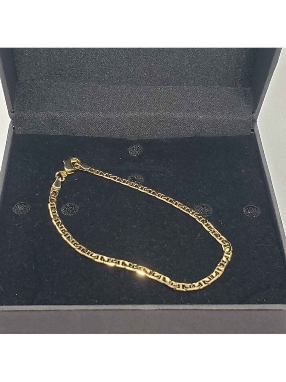 Luxe Brazilian 18K Gold Filled Bracelet - Picture 3 of 8